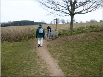 Path across the fields to Beeston Castle